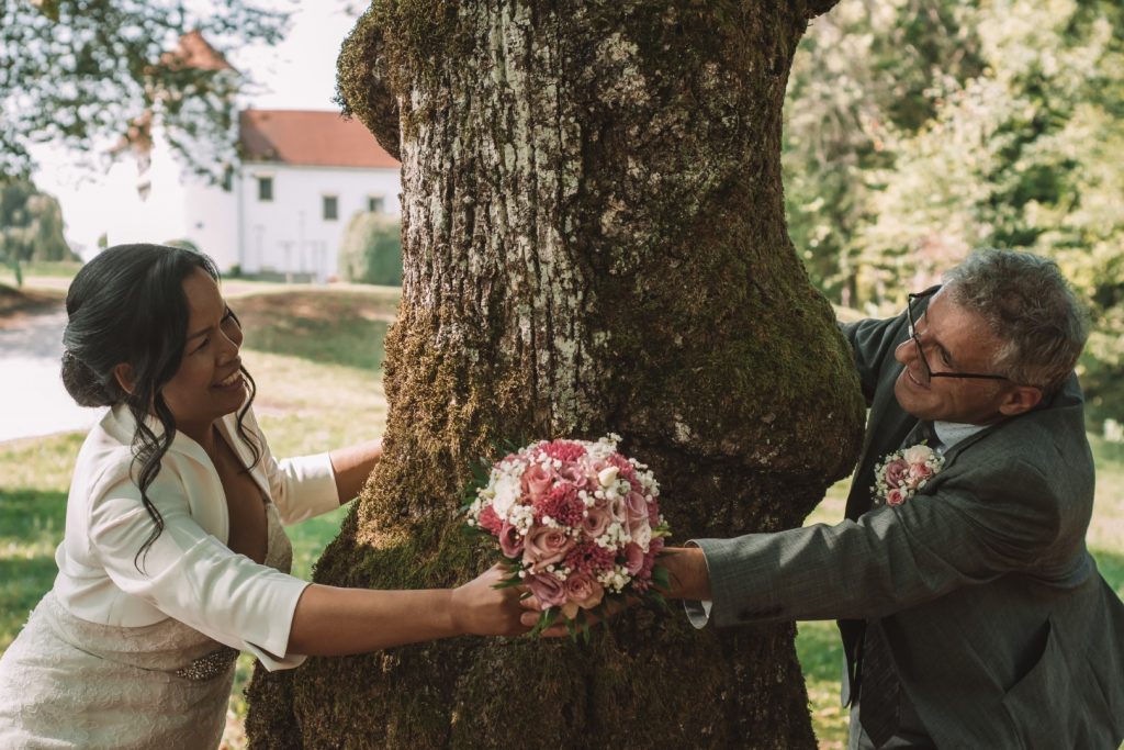 Poročni fotograf – Grad Bogenšperk – poročno fotografiranje